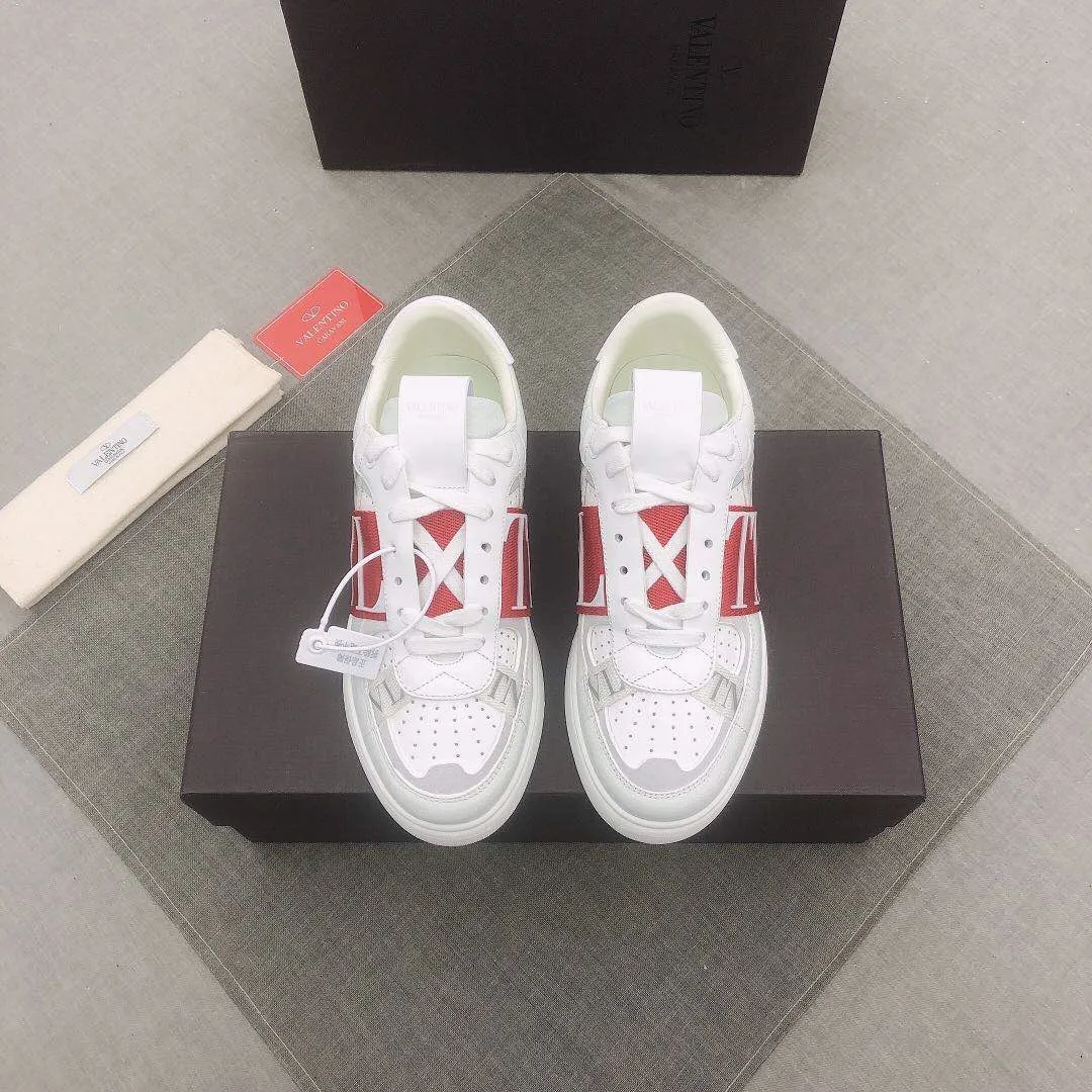 P440▫️V L7N spring and summer 🆕calf leather strap sneakers, no man should be able to refuse this style, classic color, so handsome! Purchase a high-precision replica of the original version to instantly sell off the market currency! 6 VLTN logo rubber effect straps - Valentino Garavani Logo printed on the back and tongue, all materials are customized to ensure quality! Size: 38/45 No. 018